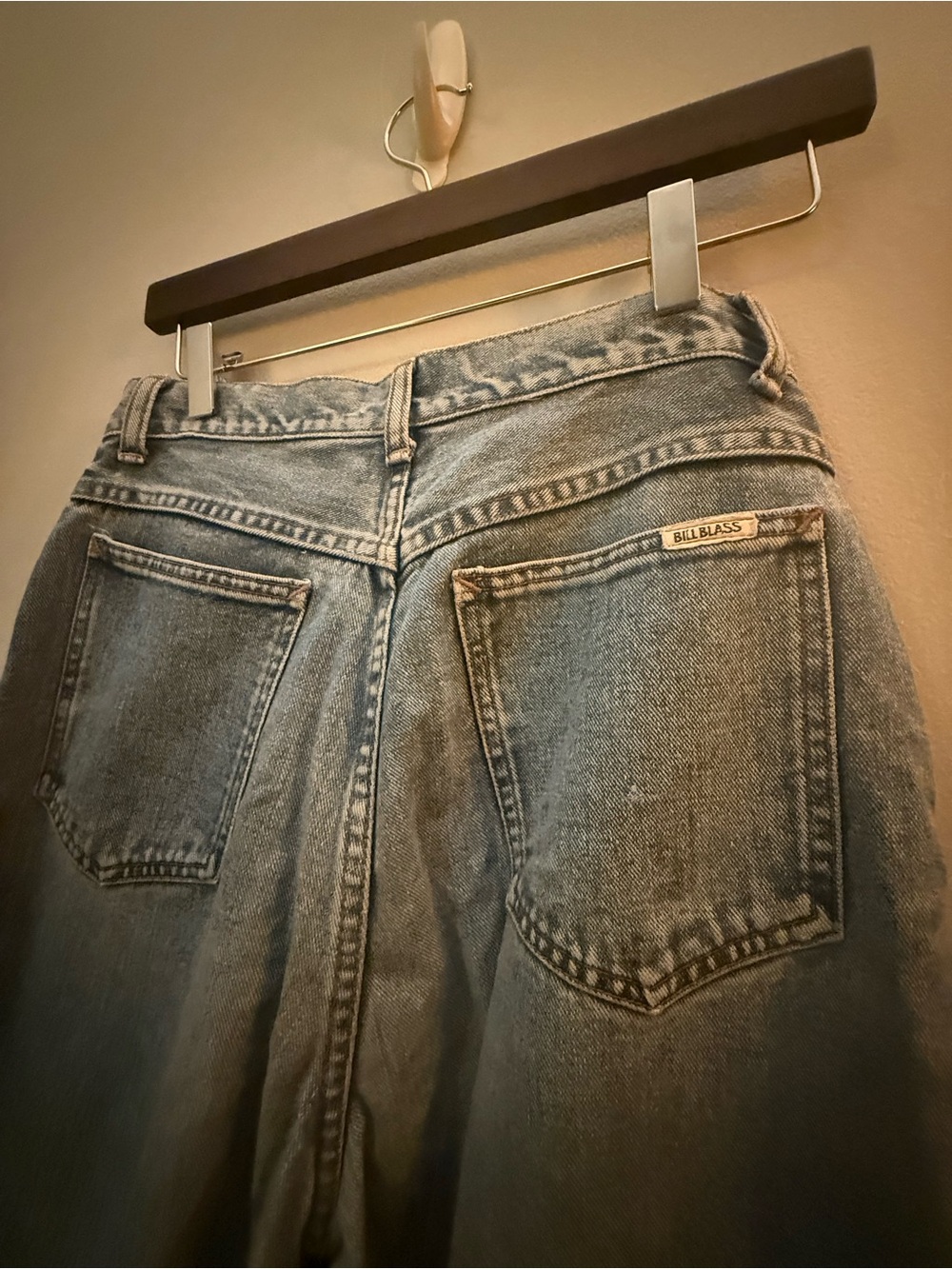 Vintage Bill Blass Light Wash Denim 90s Mom Jeans